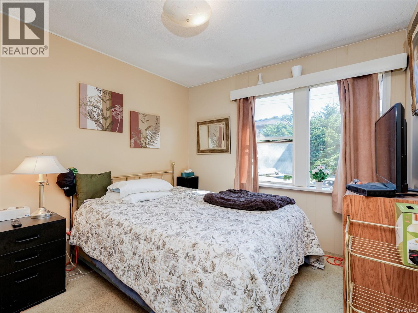 8 Camden Ave, View Royal, British Columbia  V8Z 1P5 - Photo 7 - 1039023