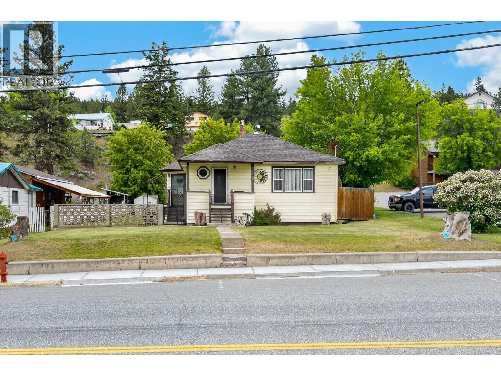 1404 Cariboo Hwy 97 Highway, Clinton, British Columbia  V0K 1K0 - Photo 2 - 10389145