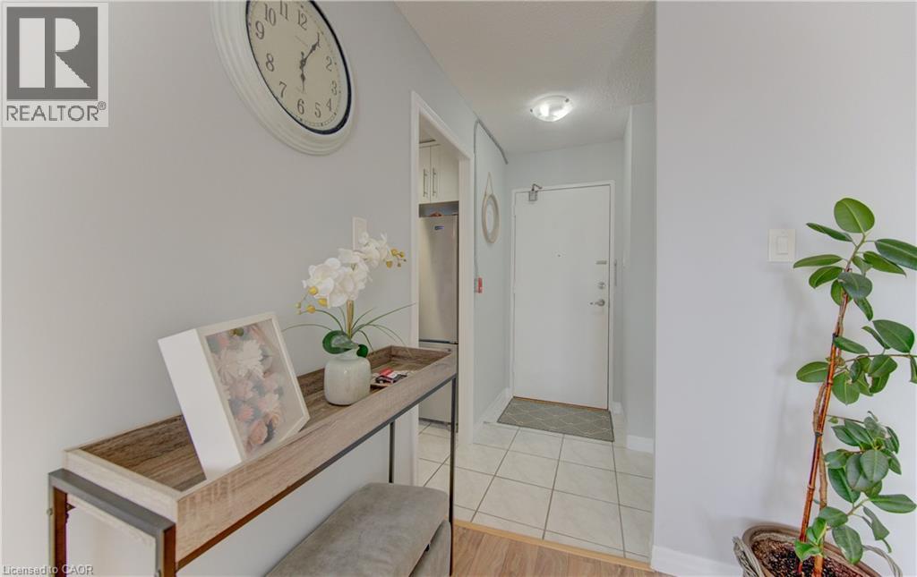 1100 Courtland Avenue E Unit# 404, Kitchener, Ontario  N2C 2H9 - Photo 14 - 40821061