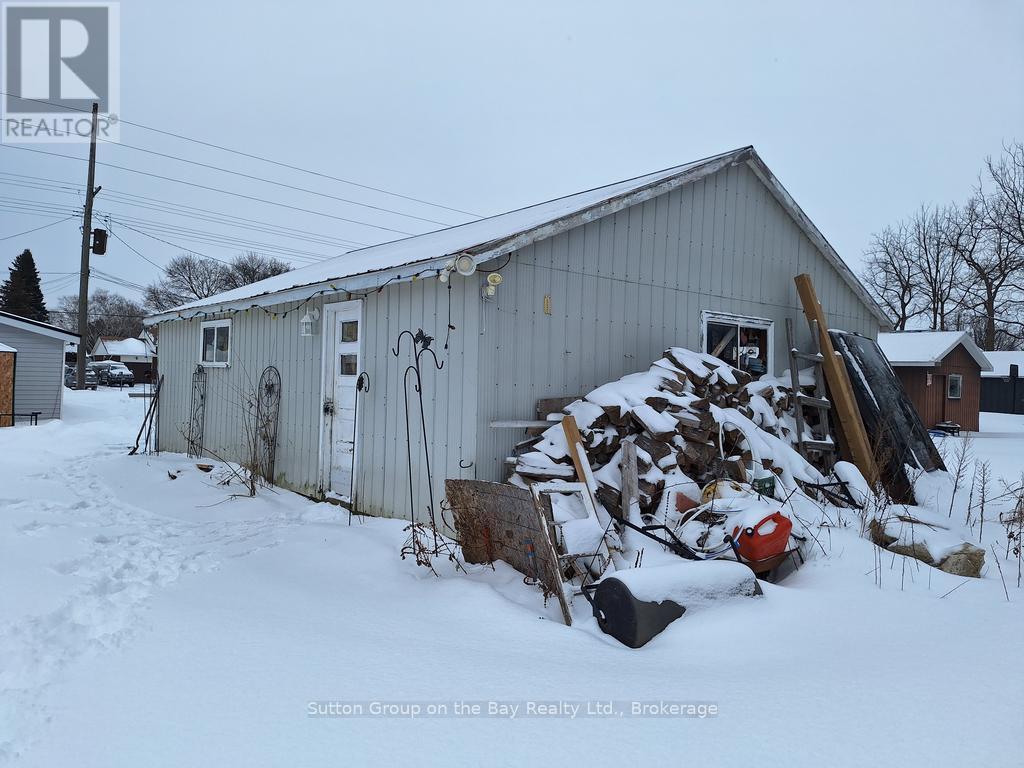 4154 County Road 24 Highway, Clearview, Ontario  L0M 1P0 - Photo 3 - S12713826