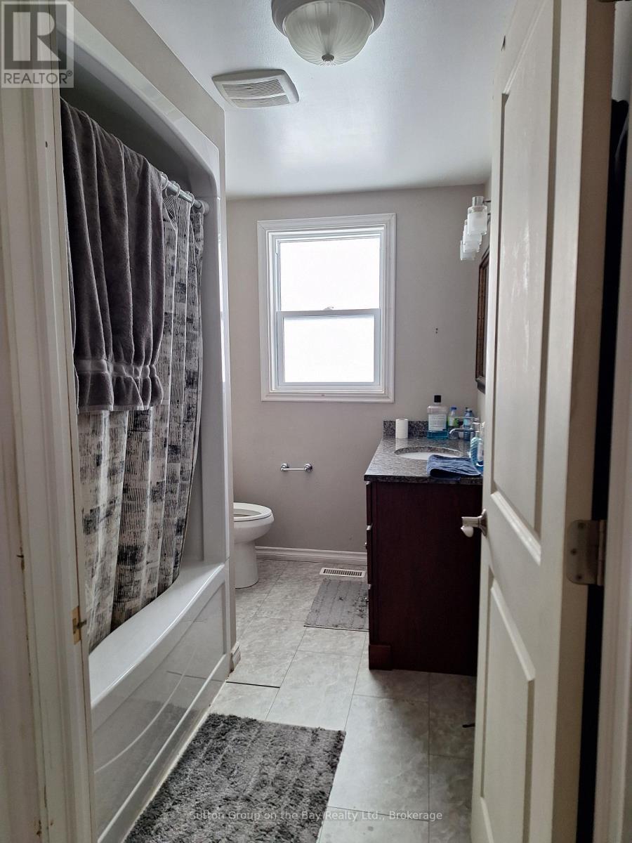 4154 County Road 24 Highway, Clearview, Ontario  L0M 1P0 - Photo 8 - S12713826