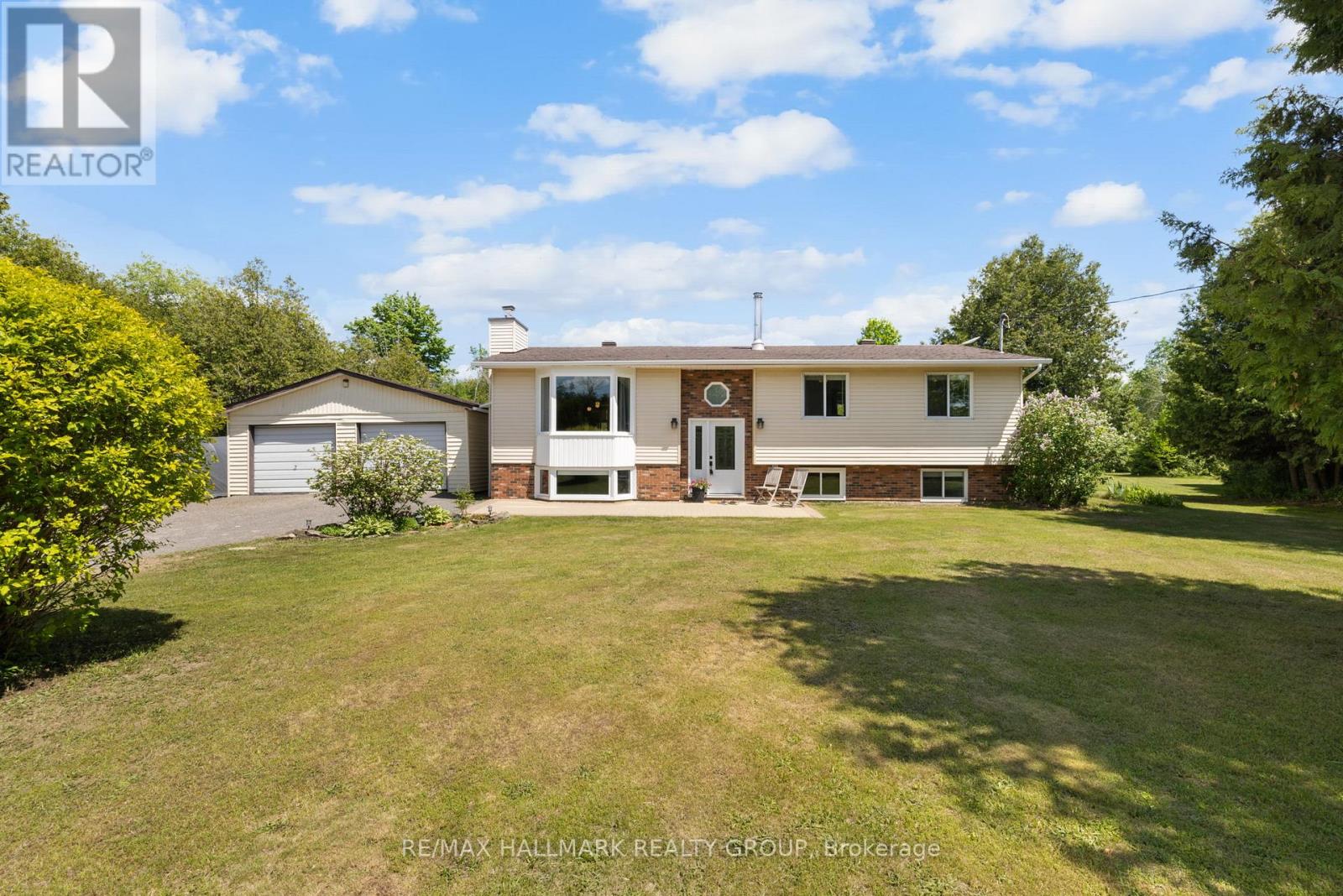 645 CODE DRIVE, Montague, Ontario