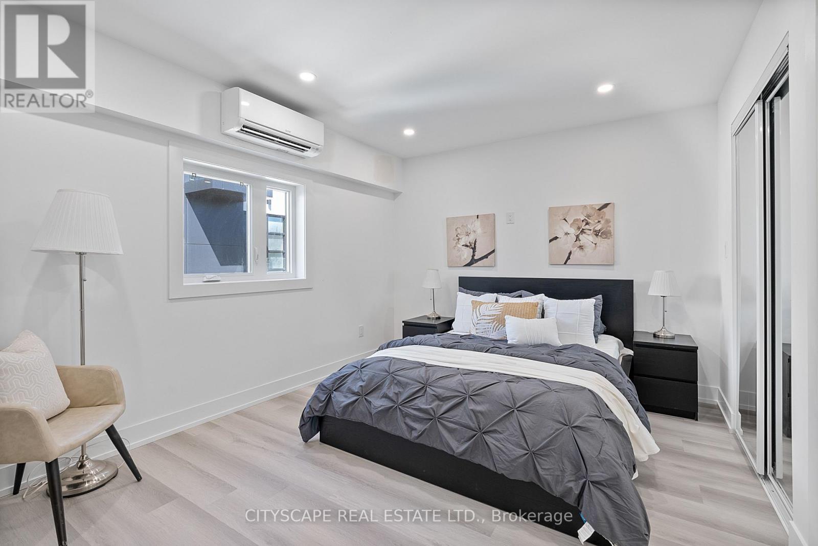 5 Gdn Ste - 591 Oakwood Avenue, Toronto, Ontario  M6E 2X8 - Photo 8 - C13218090