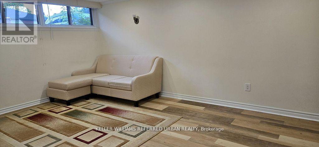 Bsmt - 49 Halkin Crescent, Toronto, Ontario  M4A 1M8 - Photo 3 - C13229794