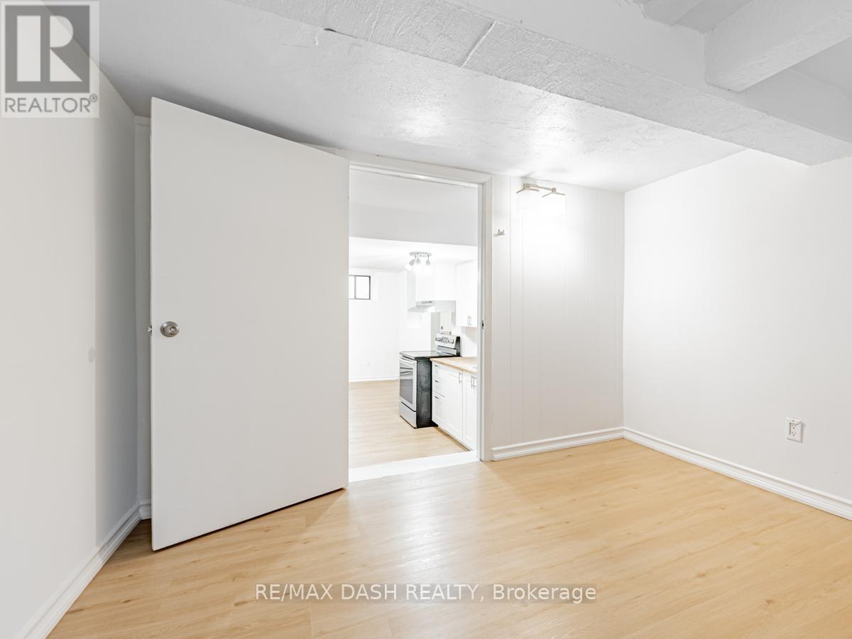 B2 - 663 Huron Street, Toronto, Ontario  M5R 2R8 - Photo 12 - C13229874