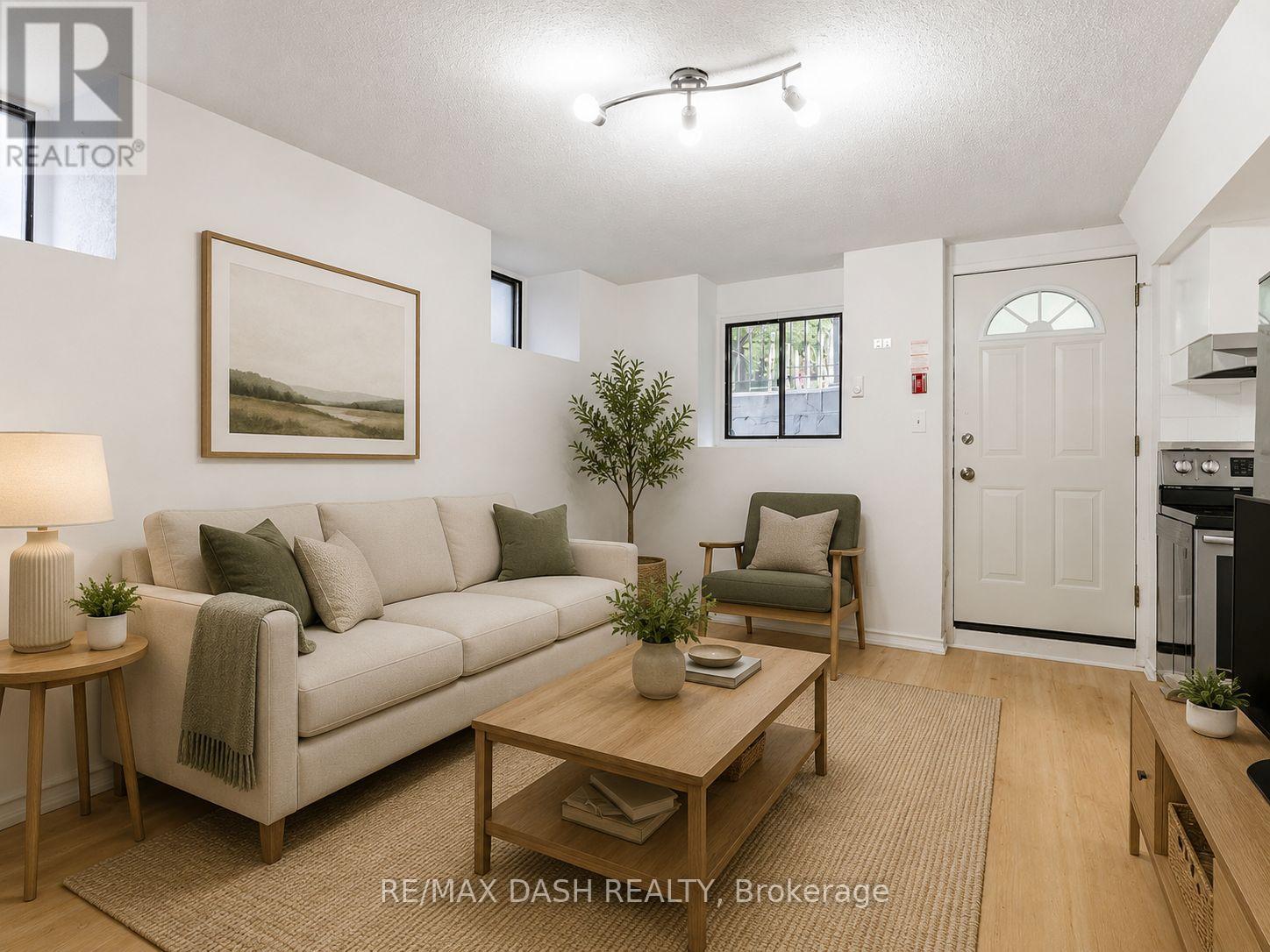 B2 - 663 Huron Street, Toronto, Ontario  M5R 2R8 - Photo 2 - C13229874