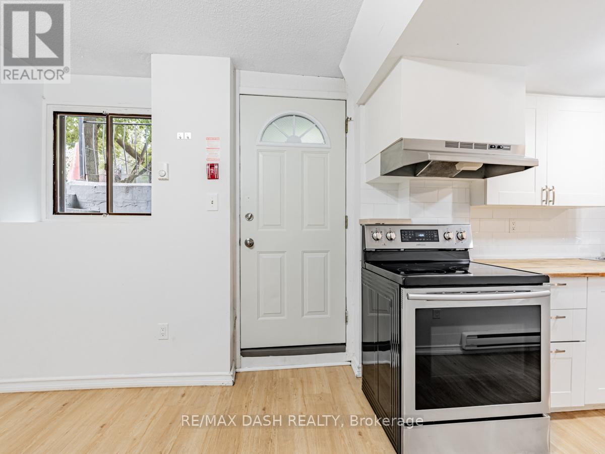 B2 - 663 Huron Street, Toronto, Ontario  M5R 2R8 - Photo 5 - C13229874