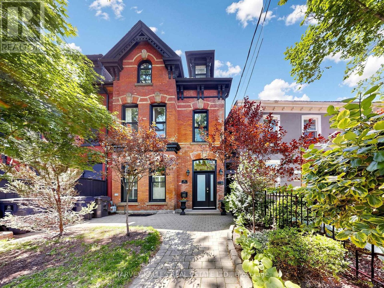 2 - 134 Seaton Street, Toronto, Ontario  M5A 2T3 - Photo 5 - C13230030