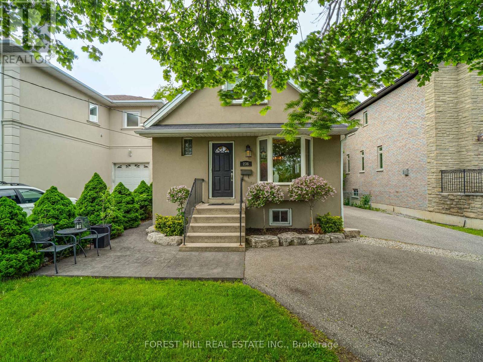236 Cameron Avenue, Toronto, Ontario  M2N 1E7 - Photo 3 - C13230032