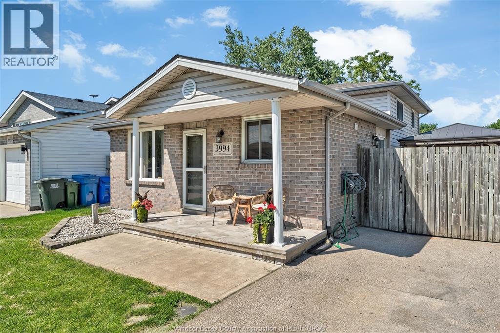 3994 Acorn Crescent, Windsor, Ontario  N8W 5R2 - Photo 6 - 26012871