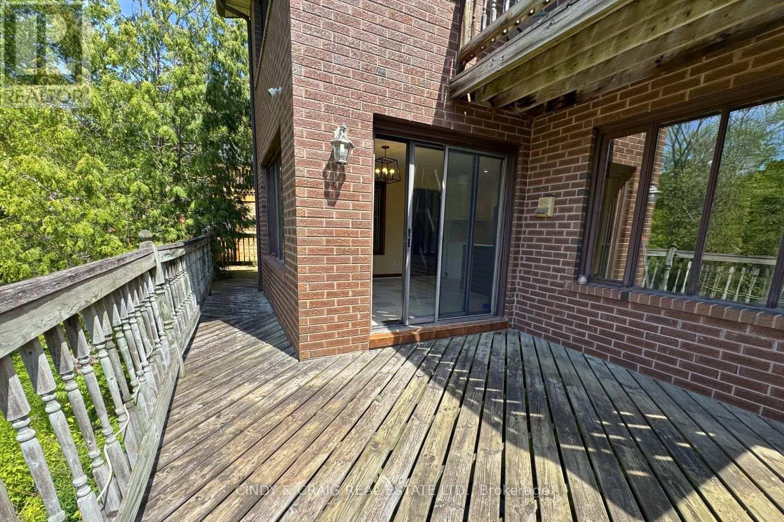 1426 Highbush Trail, Pickering, Ontario  L1V 1N5 - Photo 12 - E13229718