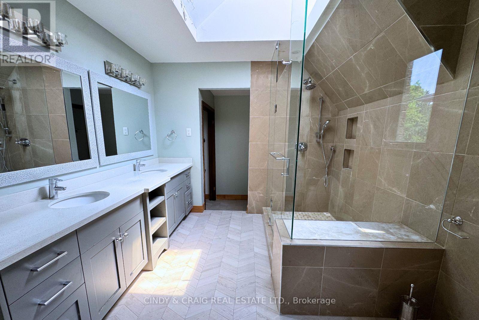 1426 Highbush Trail, Pickering, Ontario  L1V 1N5 - Photo 15 - E13229718