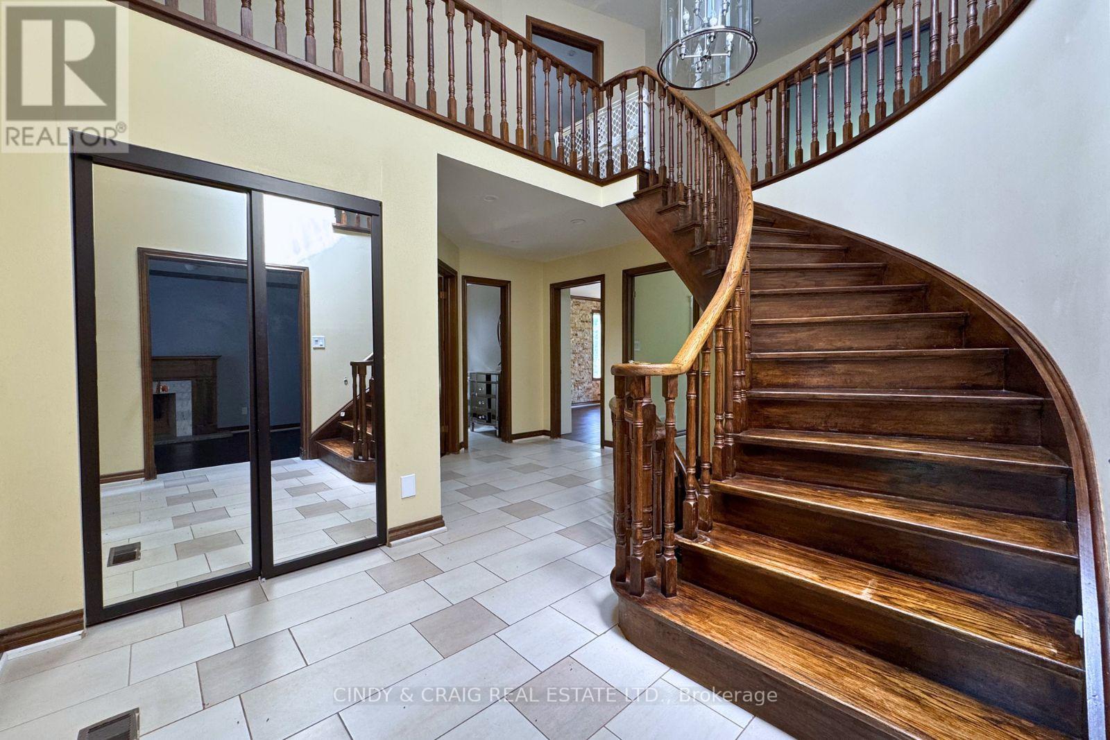 1426 Highbush Trail, Pickering, Ontario  L1V 1N5 - Photo 3 - E13229718