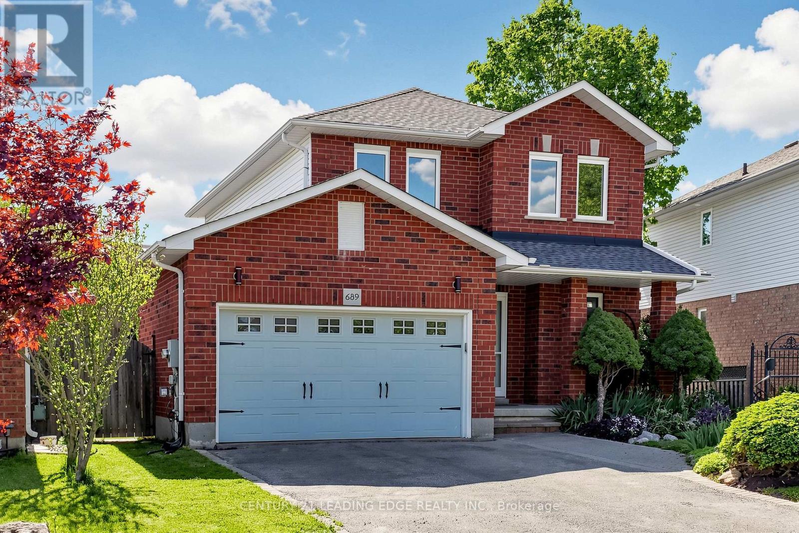 689 Sundance Circle, Oshawa, Ontario  L1J 8N9 - Photo 3 - E13229818