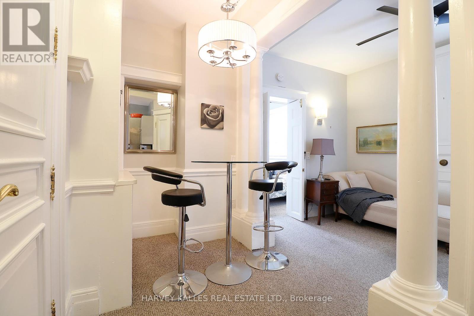 4 - 27 Hiawatha Road, Toronto, Ontario  M4L 2X7 - Photo 5 - E13229992