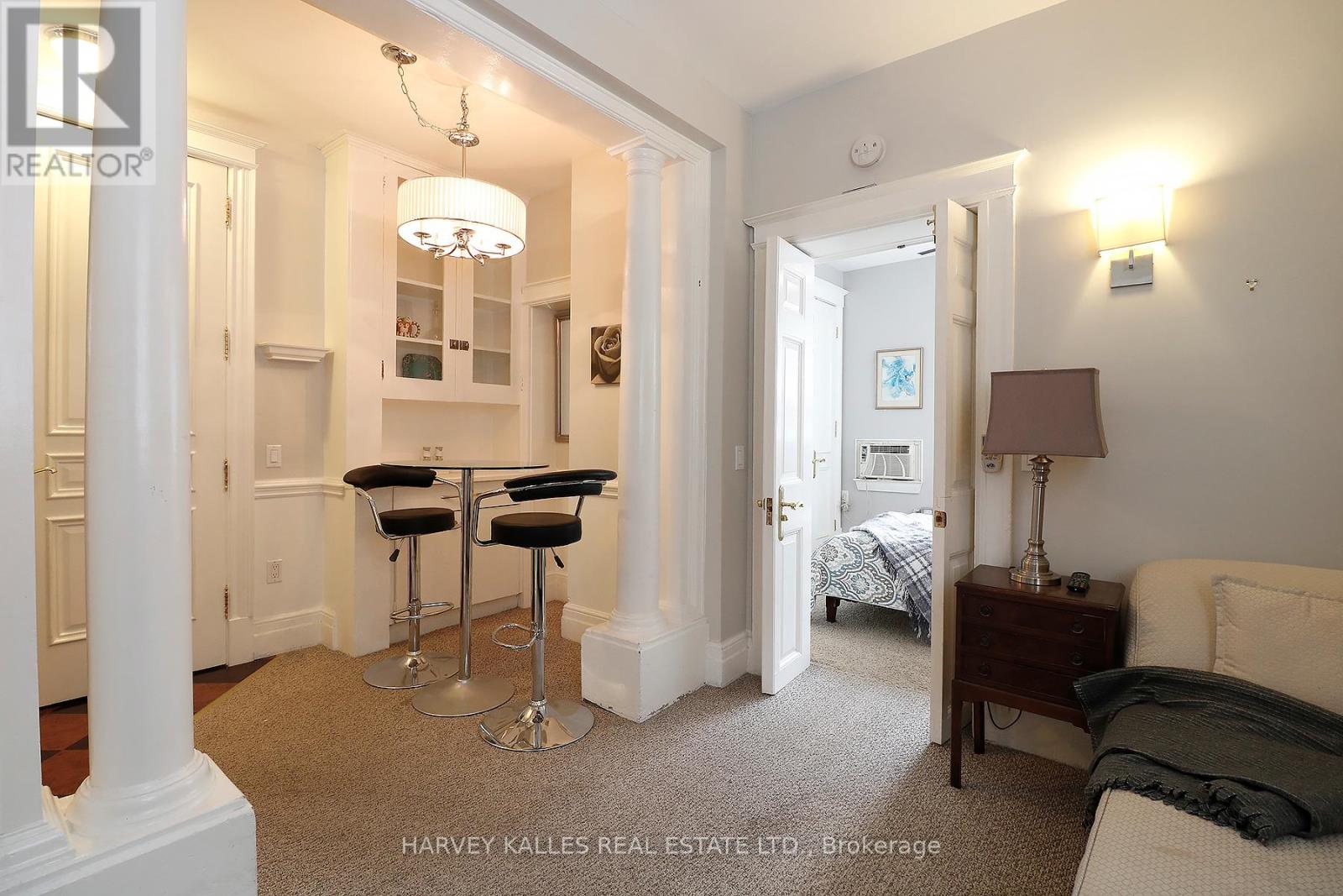 4 - 27 Hiawatha Road, Toronto, Ontario  M4L 2X7 - Photo 6 - E13229992