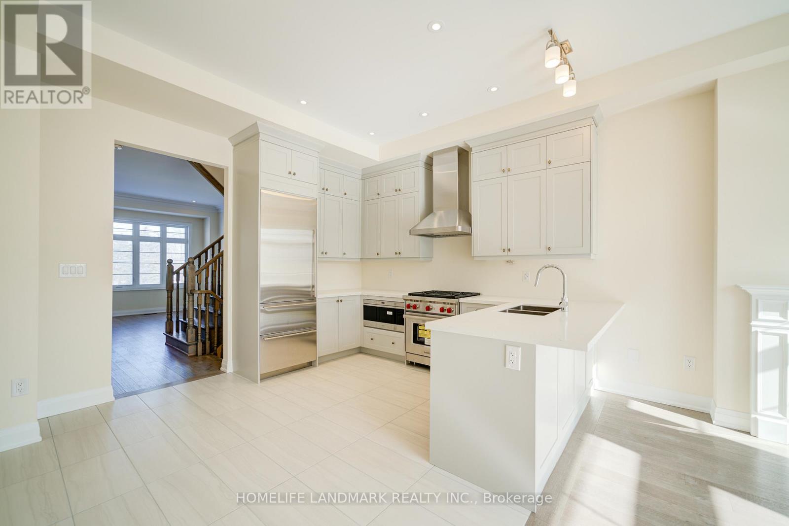 4285 Major Mackenzie Drive E, Markham, Ontario  L6C 3L5 - Photo 13 - N13229838