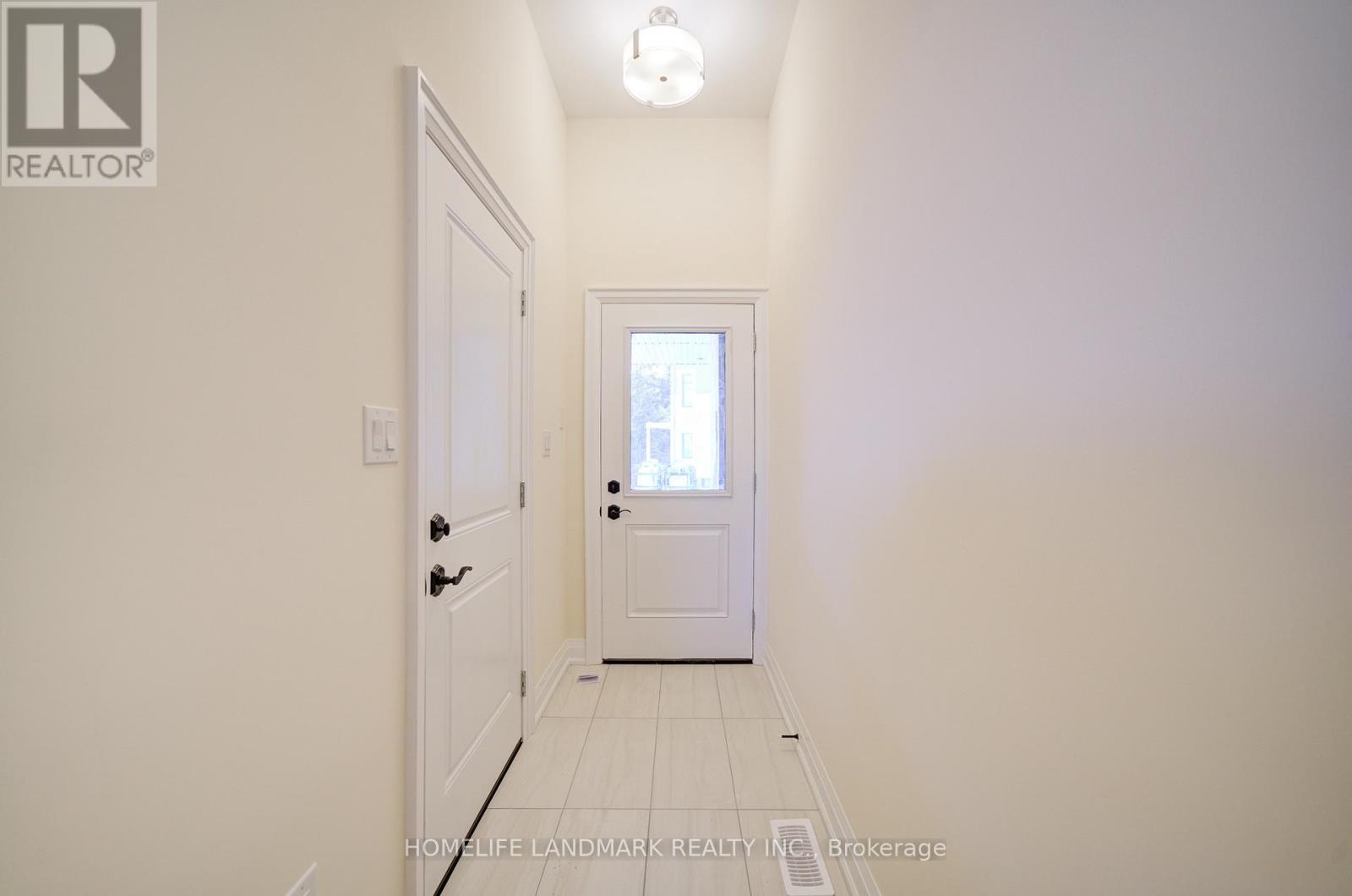 4285 Major Mackenzie Drive E, Markham, Ontario  L6C 3L5 - Photo 3 - N13229838