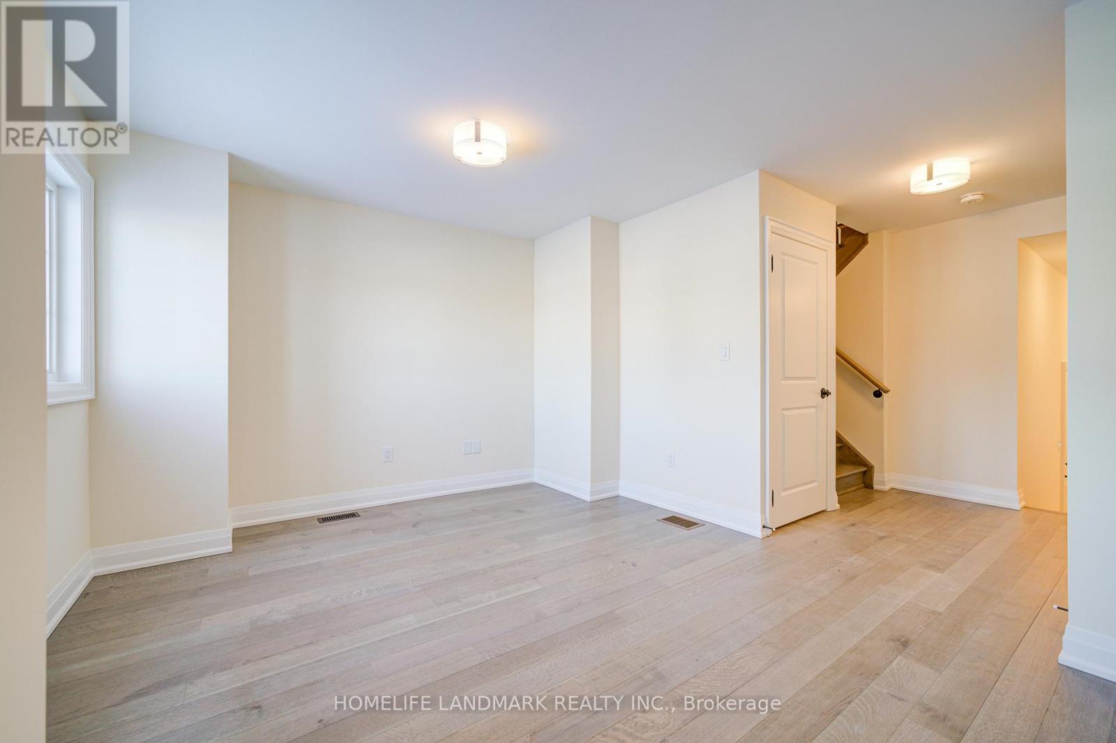4285 Major Mackenzie Drive E, Markham, Ontario  L6C 3L5 - Photo 4 - N13229838