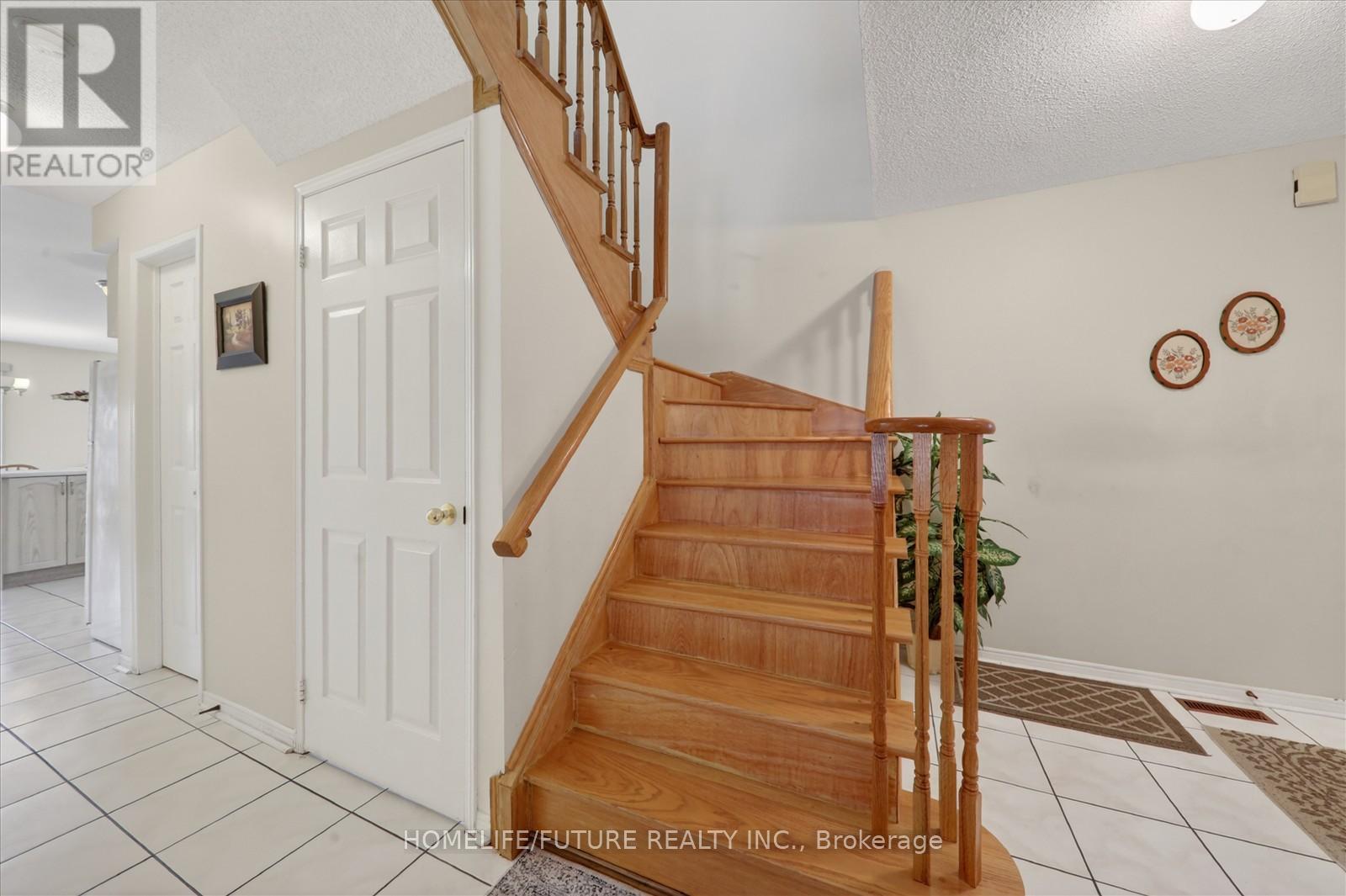 49 Kruger Road, Markham, Ontario  L3S 3Y8 - Photo 6 - N13229948