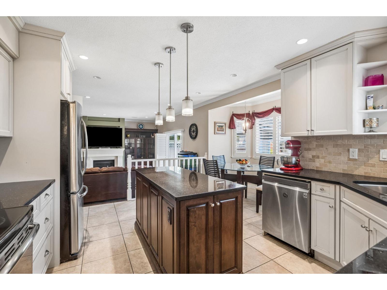 8536 142a Street, Surrey, British Columbia  V3W 0Z8 - Photo 11 - R3131128
