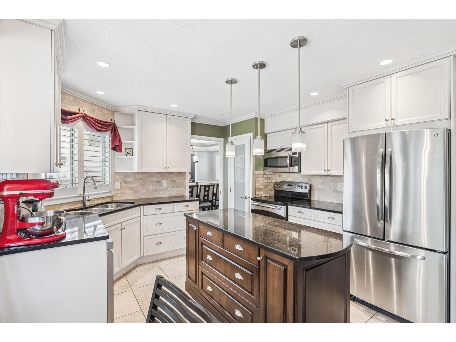 8536 142a Street, Surrey, British Columbia  V3W 0Z8 - Photo 8 - R3131128