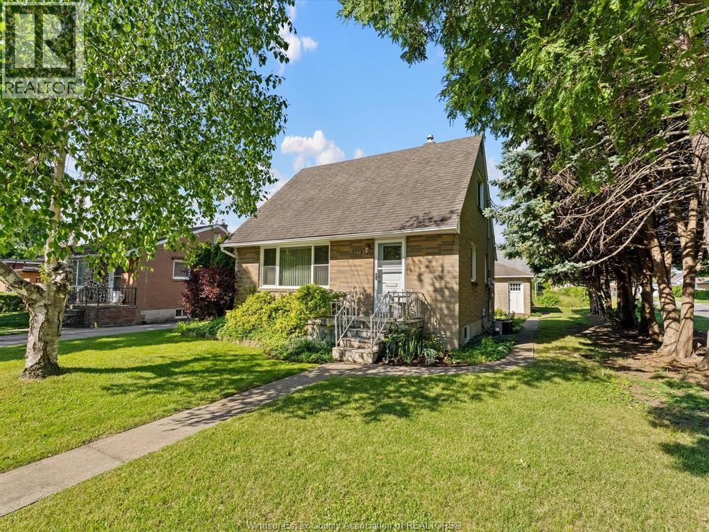 1105 DOT AVENUE, Windsor, Ontario