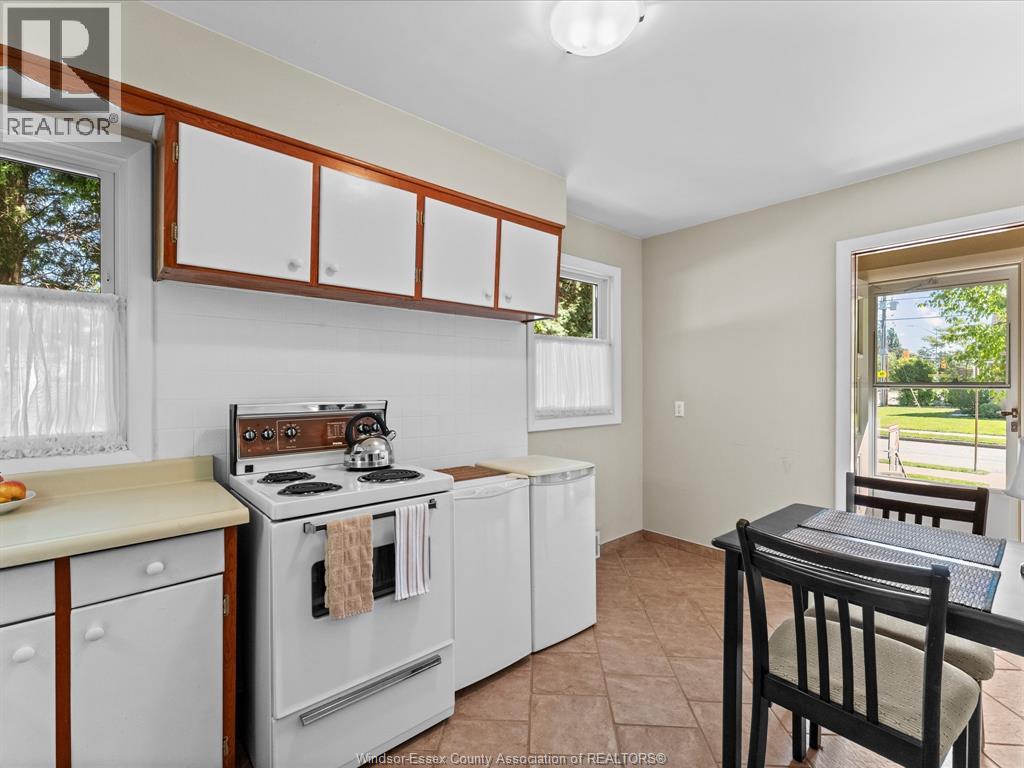 1105 Dot Avenue, Windsor, Ontario  N9C 3H9 - Photo 8 - 26012891
