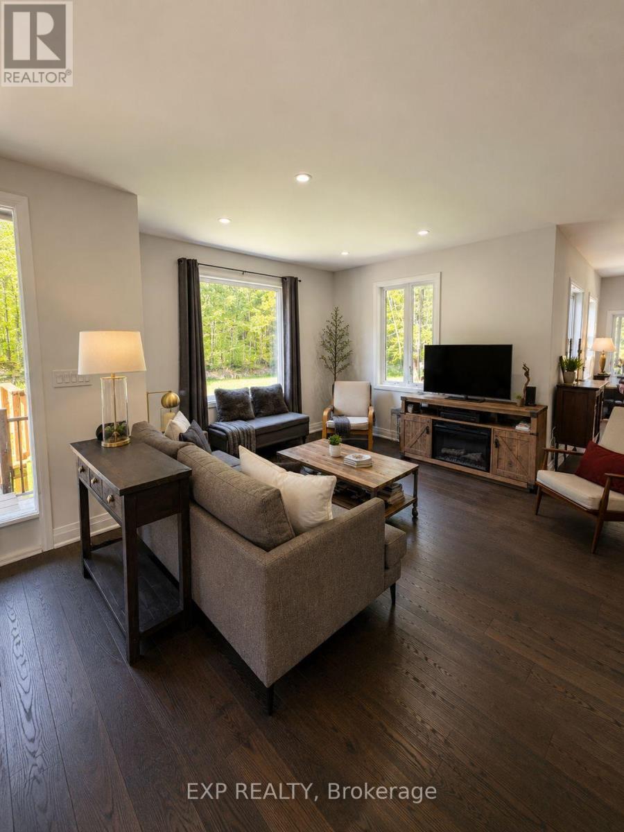 29 Rue Camille Road, Tiny, Ontario  L9M 1R3 - Photo 4 - S13229758