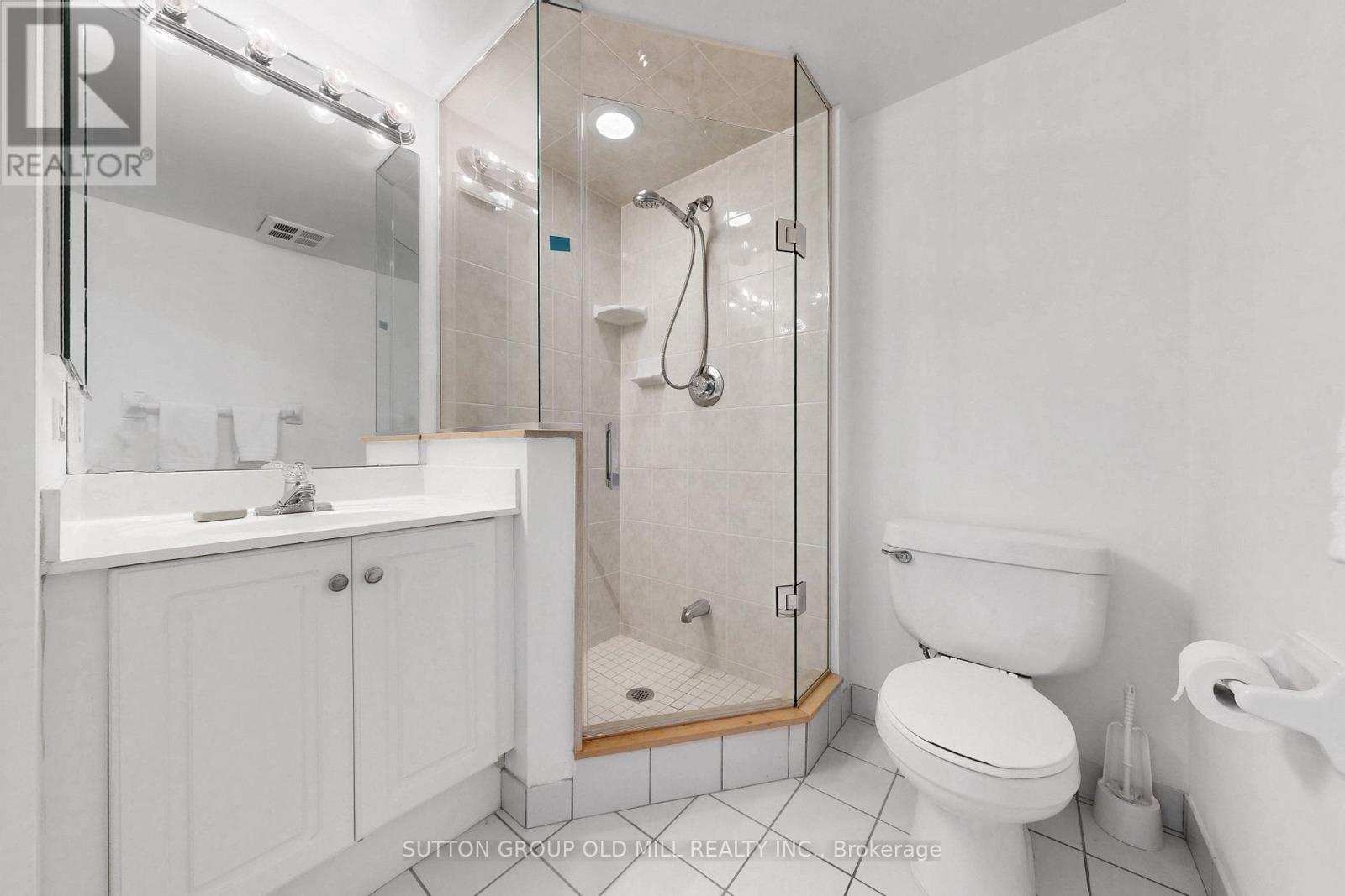 212 - 5418 Yonge Street, Toronto, Ontario  M2N 6X4 - Photo 32 - C13215750