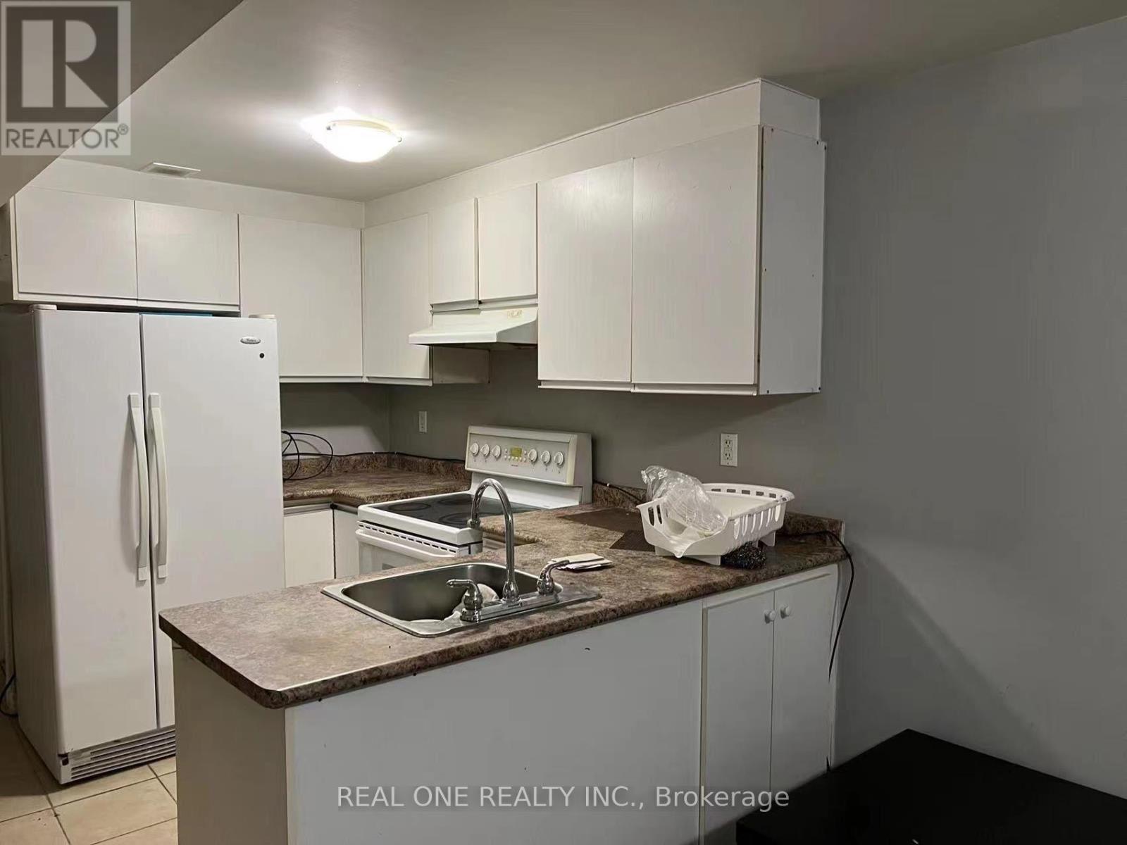 5292 Longhouse Crescent, Mississauga, Ontario  L5R 3S4 - Photo 3 - W13229980