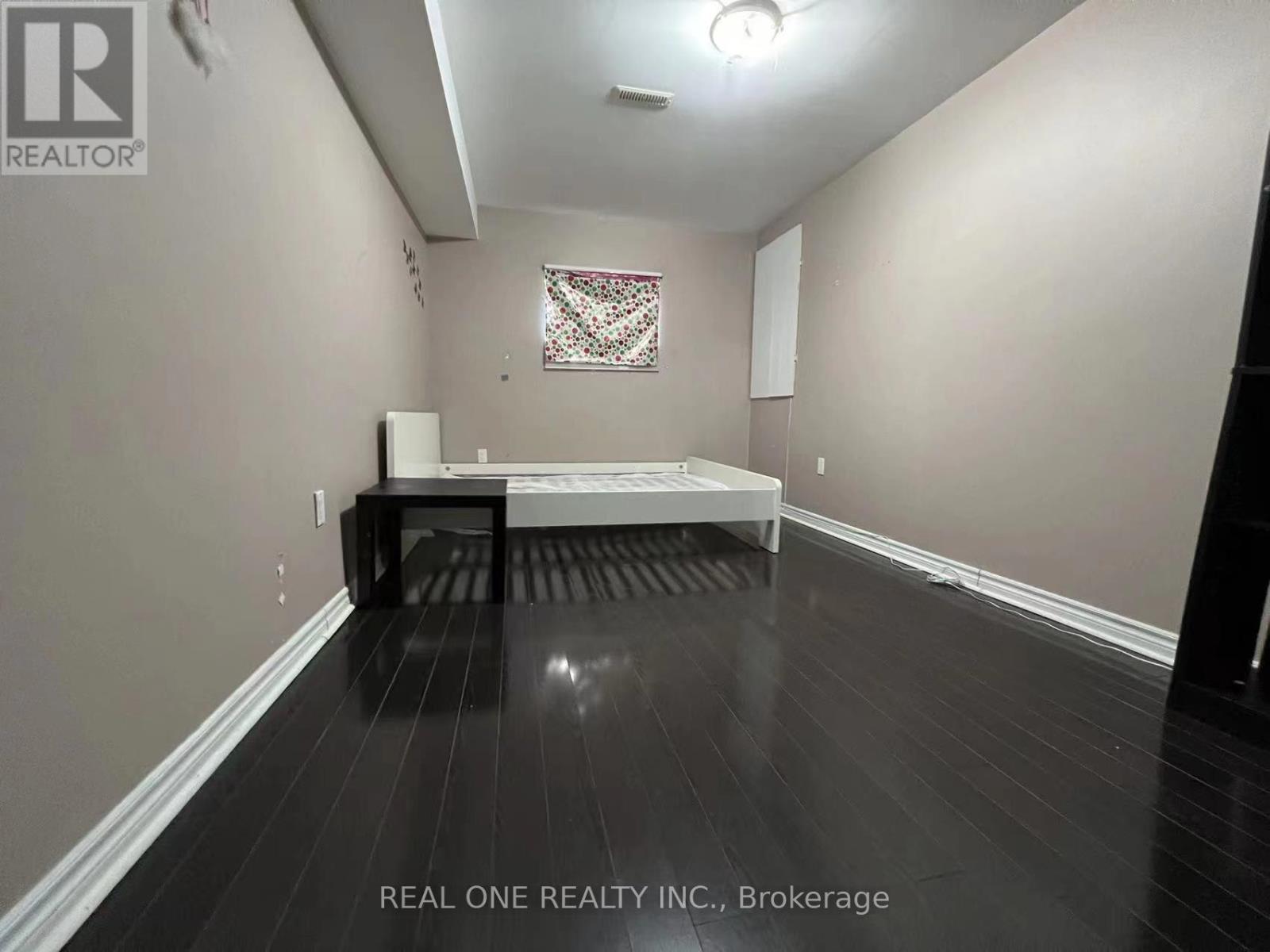 5292 Longhouse Crescent, Mississauga, Ontario  L5R 3S4 - Photo 4 - W13229980