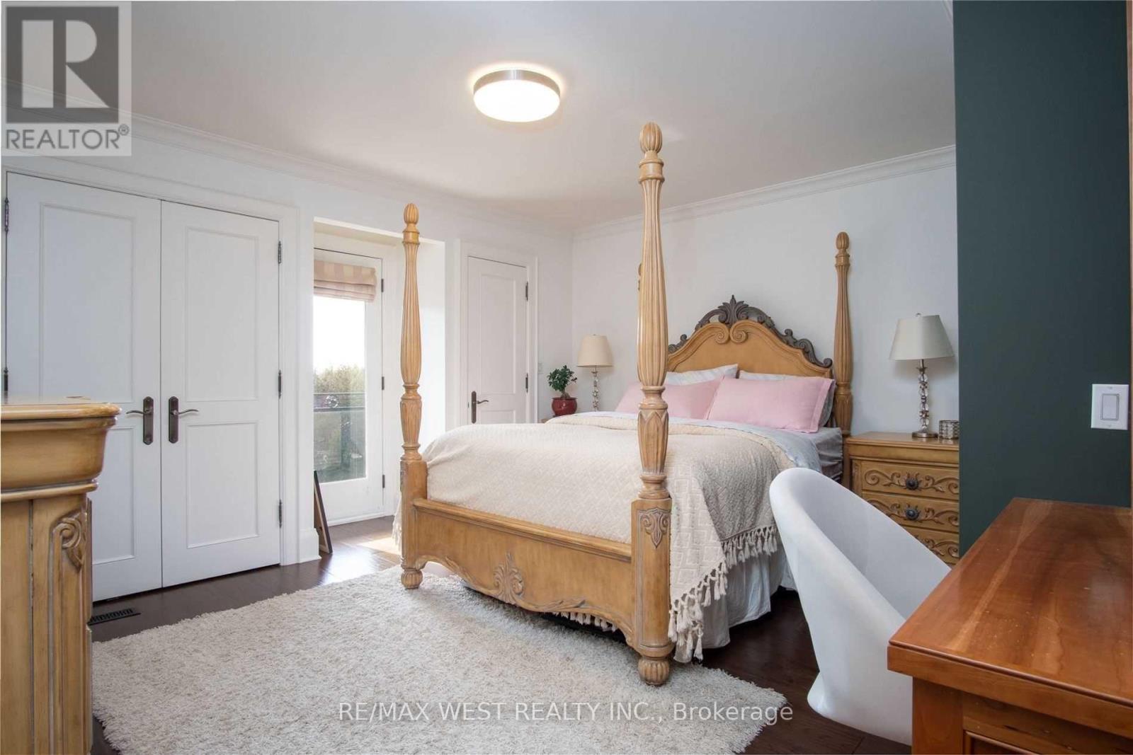 393 Maple Leaf Drive, Toronto, Ontario  M6L 1P4 - Photo 10 - W13230016