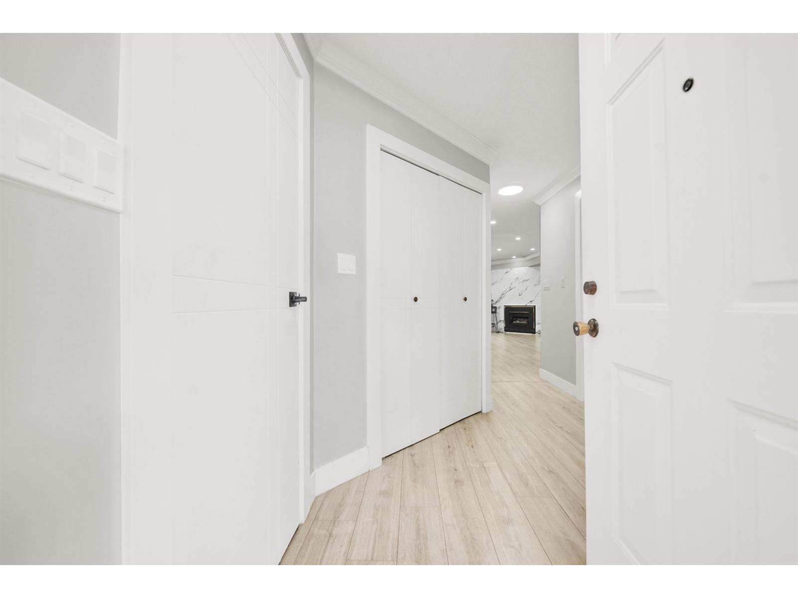 2 7560 138 Street, Surrey, British Columbia  V3W 0A9 - Photo 2 - R3130478