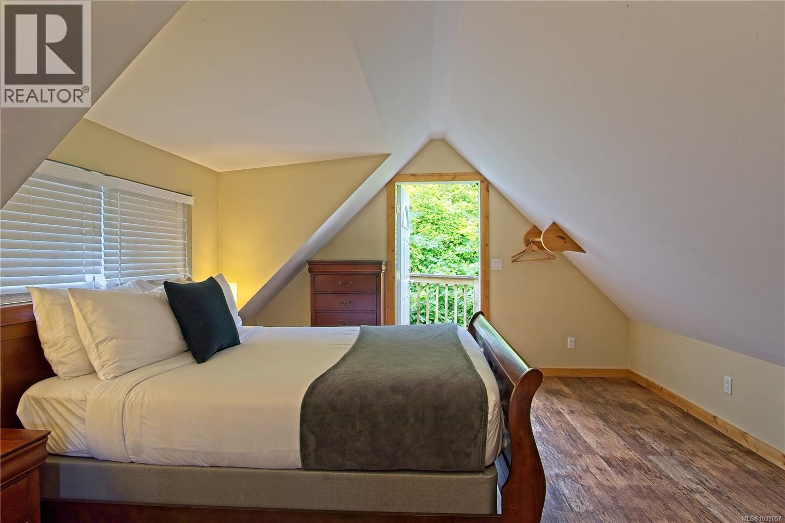 5 1028 Tyee Terr, Ucluelet, British Columbia  V0R 3A0 - Photo 2 - 1039057