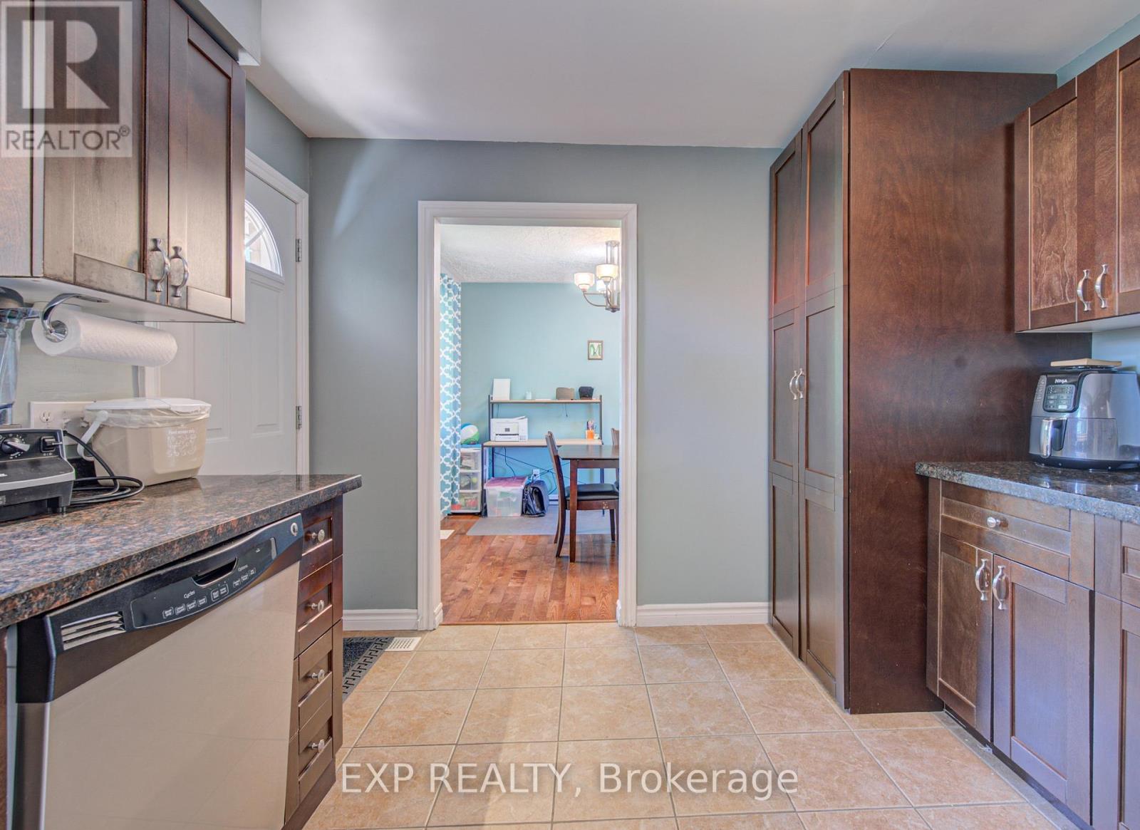 74 Glen Park Crescent, Kitchener, Ontario  N2N 1G2 - Photo 18 - X13229736