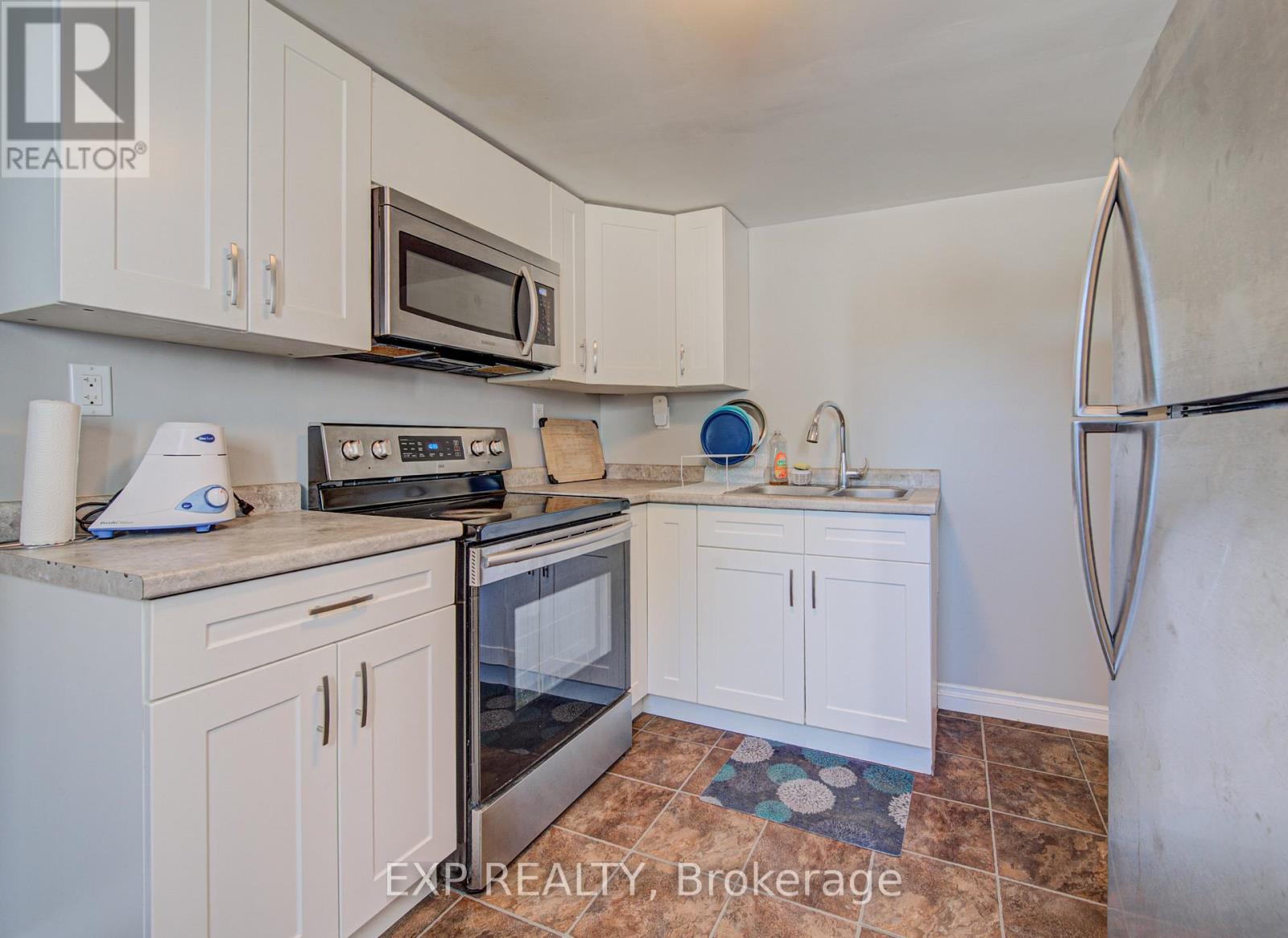74 Glen Park Crescent, Kitchener, Ontario  N2N 1G2 - Photo 25 - X13229736