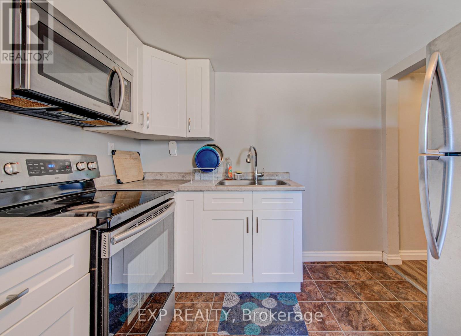 74 Glen Park Crescent, Kitchener, Ontario  N2N 1G2 - Photo 26 - X13229736