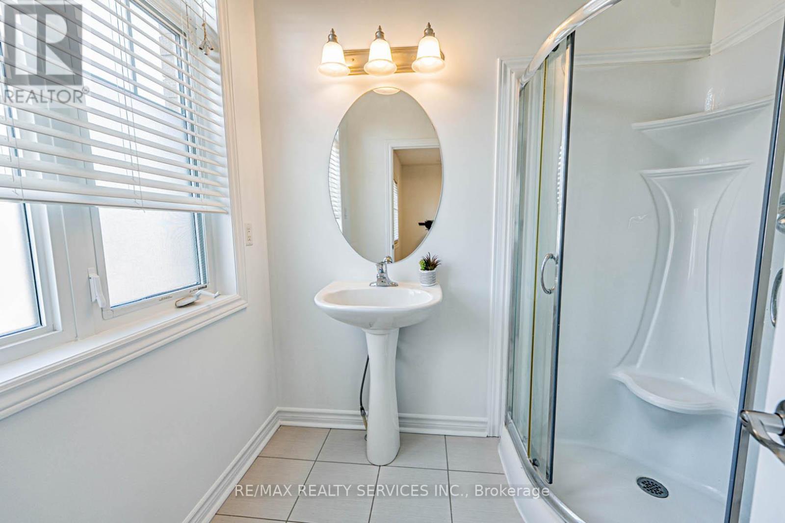 22 - 22 Arlington Crescent, Guelph, Ontario  N1L 0K9 - Photo 15 - X13229760
