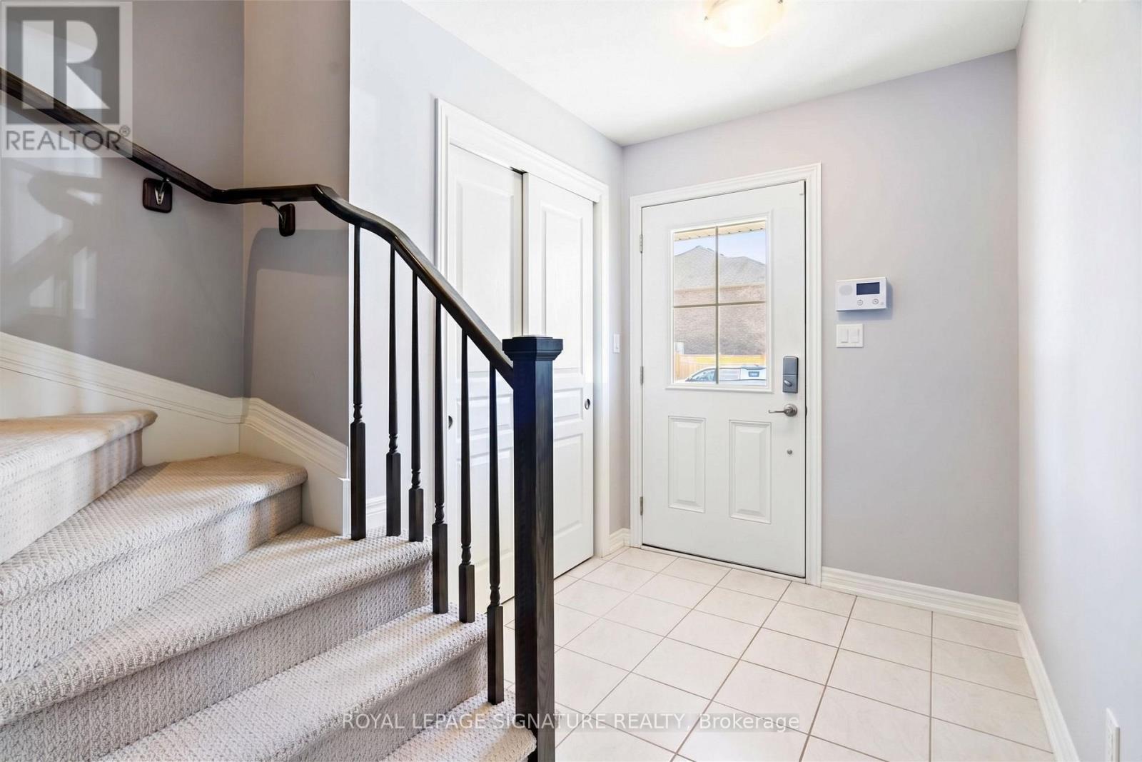 315 Silverwood Avenue, Welland, Ontario  L3C 0C5 - Photo 2 - X13229878