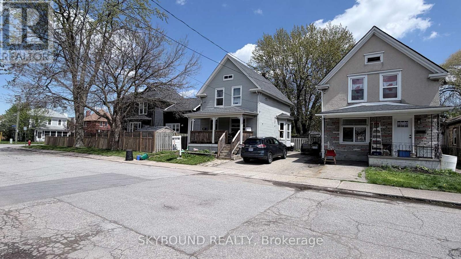 4890 Saint Clair Avenue, Niagara Falls, Ontario  L2E 3T6 - Photo 1 - X13229986