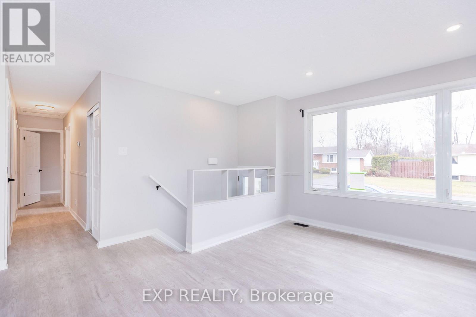 990 St Jacques Street, Clarence-Rockland, Ontario  K4K 1C1 - Photo 3 - X13230152