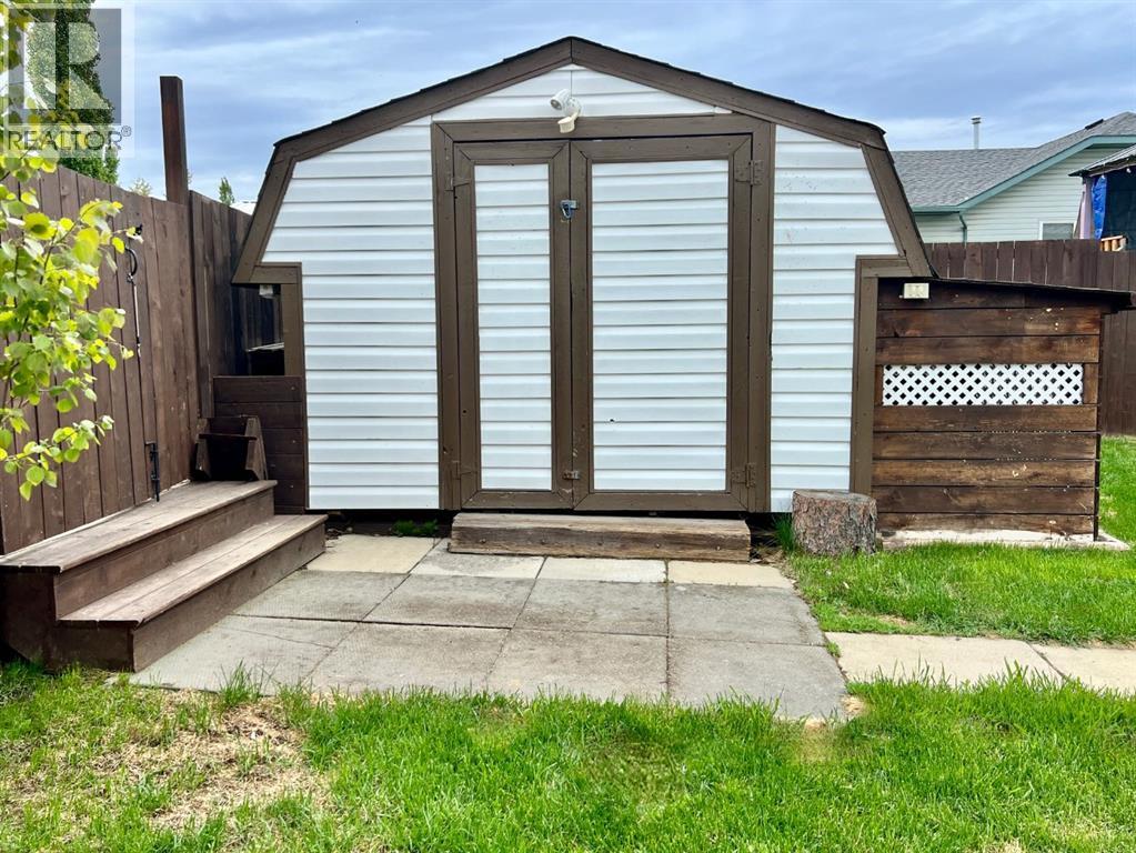 5807 44 Avenue, Rocky Mountain House, Alberta  T4T 0A1 - Photo 38 - A2316418