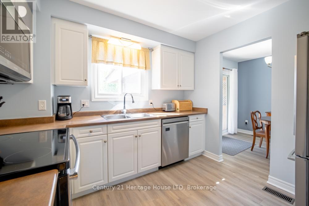 20 Baldwin Circle, Thorold, Ontario  L2V 4H5 - Photo 13 - X13230132
