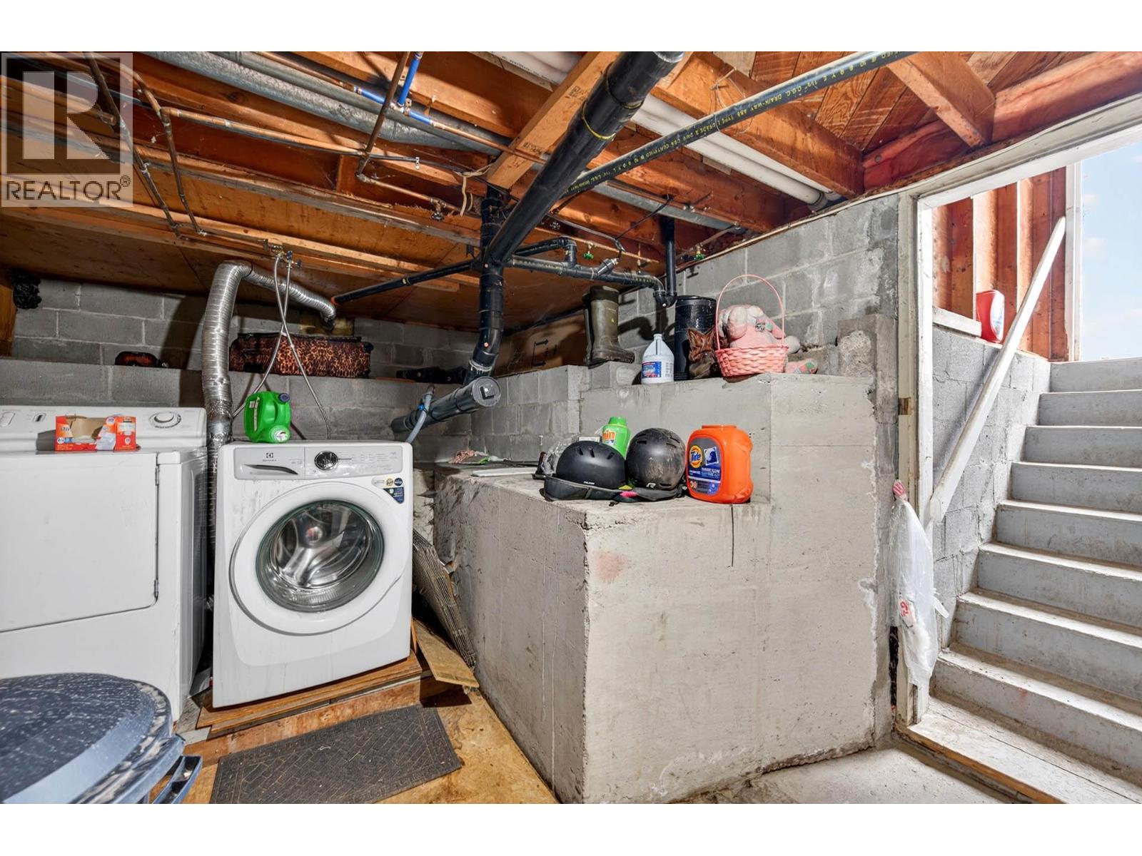 1023 Laroque Street, Kamloops, British Columbia  V2B 5L6 - Photo 10 - 10389744