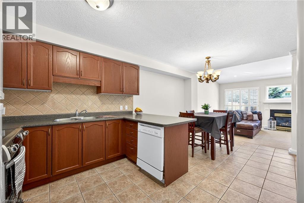 33 Willow Lane, Grimsby, Ontario  L3M 5P6 - Photo 12 - 40835833