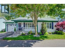 137 WESLEY Crescent, Waterloo, Ontario