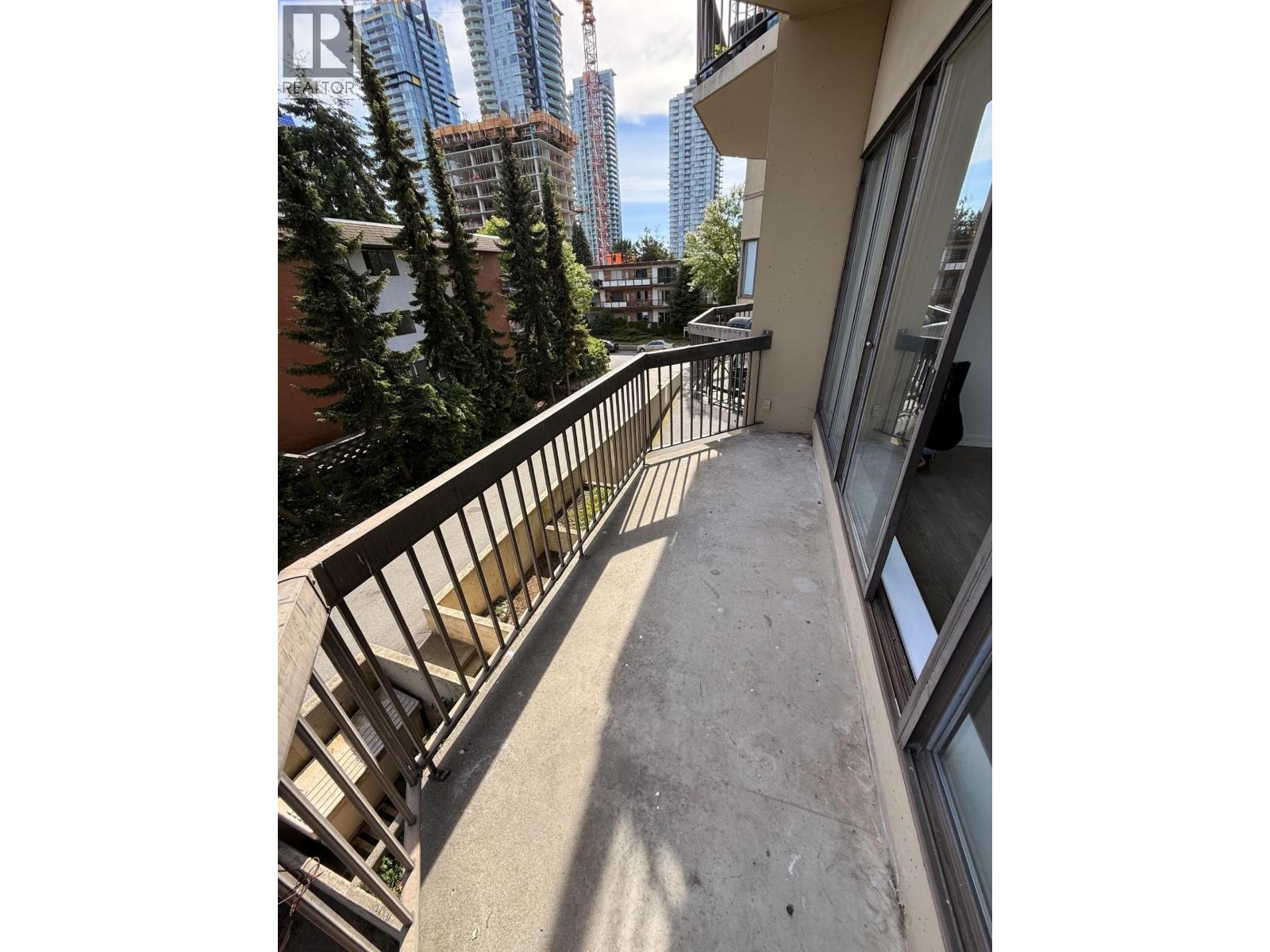 303 6540 Burlington Avenue, Burnaby, British Columbia  V5H 4G3 - Photo 11 - R3131030