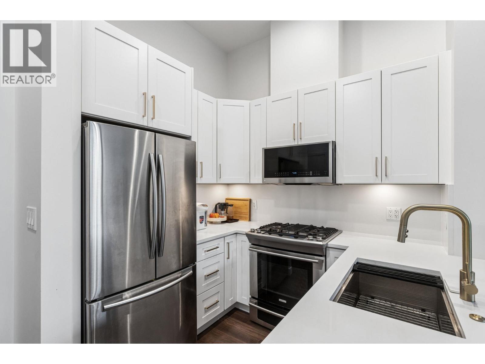 101 2077 Rosser Avenue, Burnaby, British Columbia  V5C 0E1 - Photo 12 - R3131054
