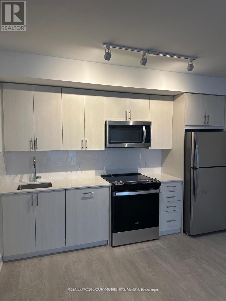 917 - 2545 Simcoe Street N, Oshawa, Ontario  L1L 0W3 - Photo 2 - E13230148